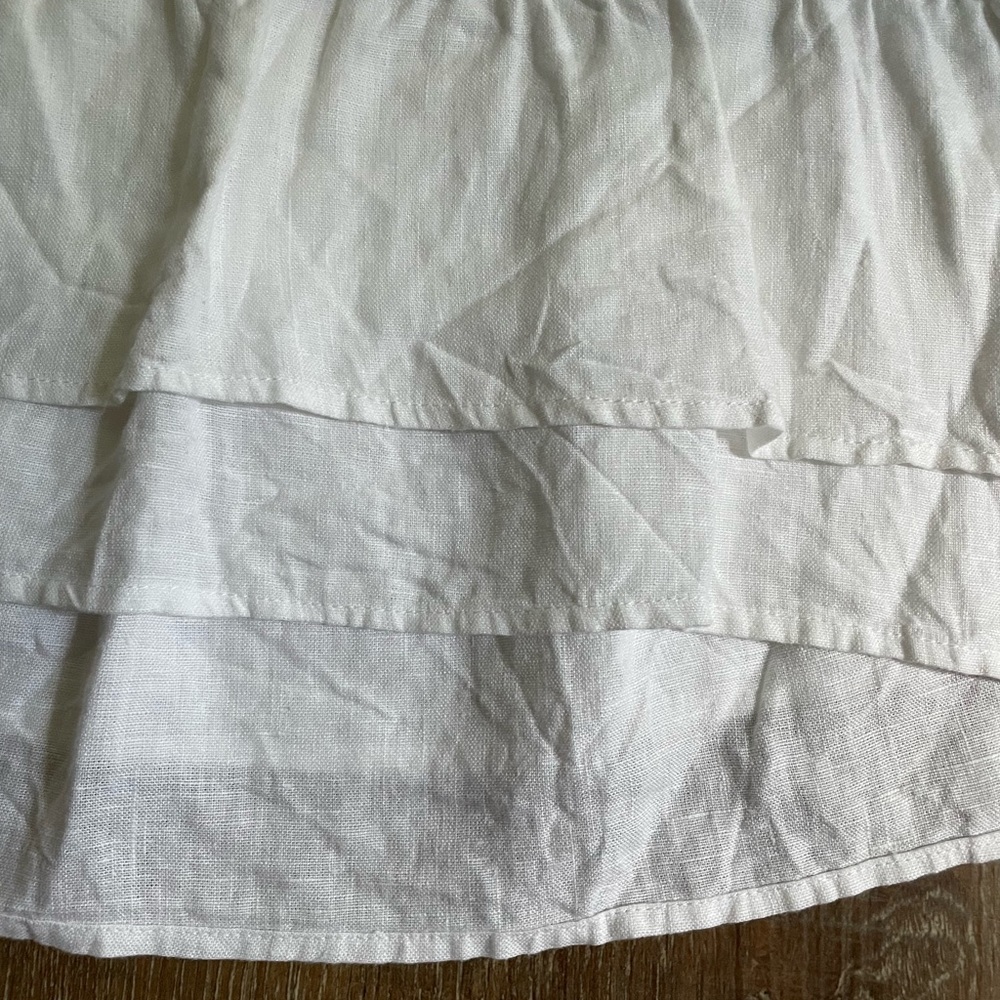 Crown Linen Top - Picture 2 of 4